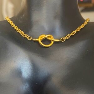 Vintage Trifari gold tone knot necklace
